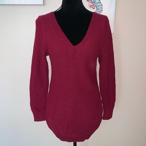 Old Navy maternity V-neck knit sweater